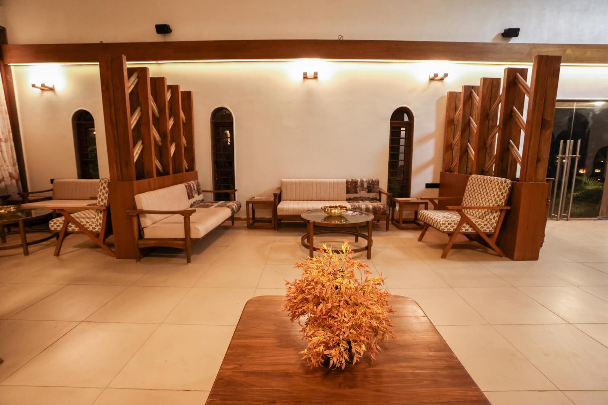 Le Casa Lion Resort A Premium Resort In Гирский лес Экстерьер фото